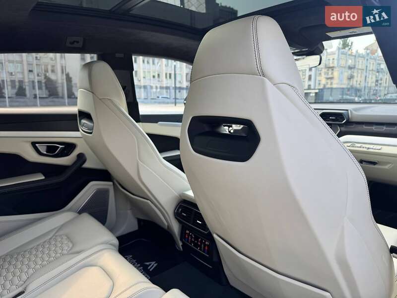 Внедорожник / Кроссовер Lamborghini Urus 2019 в Киеве фото 32 Внедорожник / Кроссовер Lamborghini Urus 2019 в Киеве