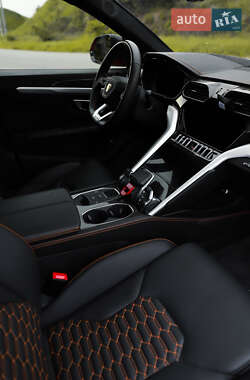 Позашляховик / Кросовер Lamborghini Urus 2019 в Києві