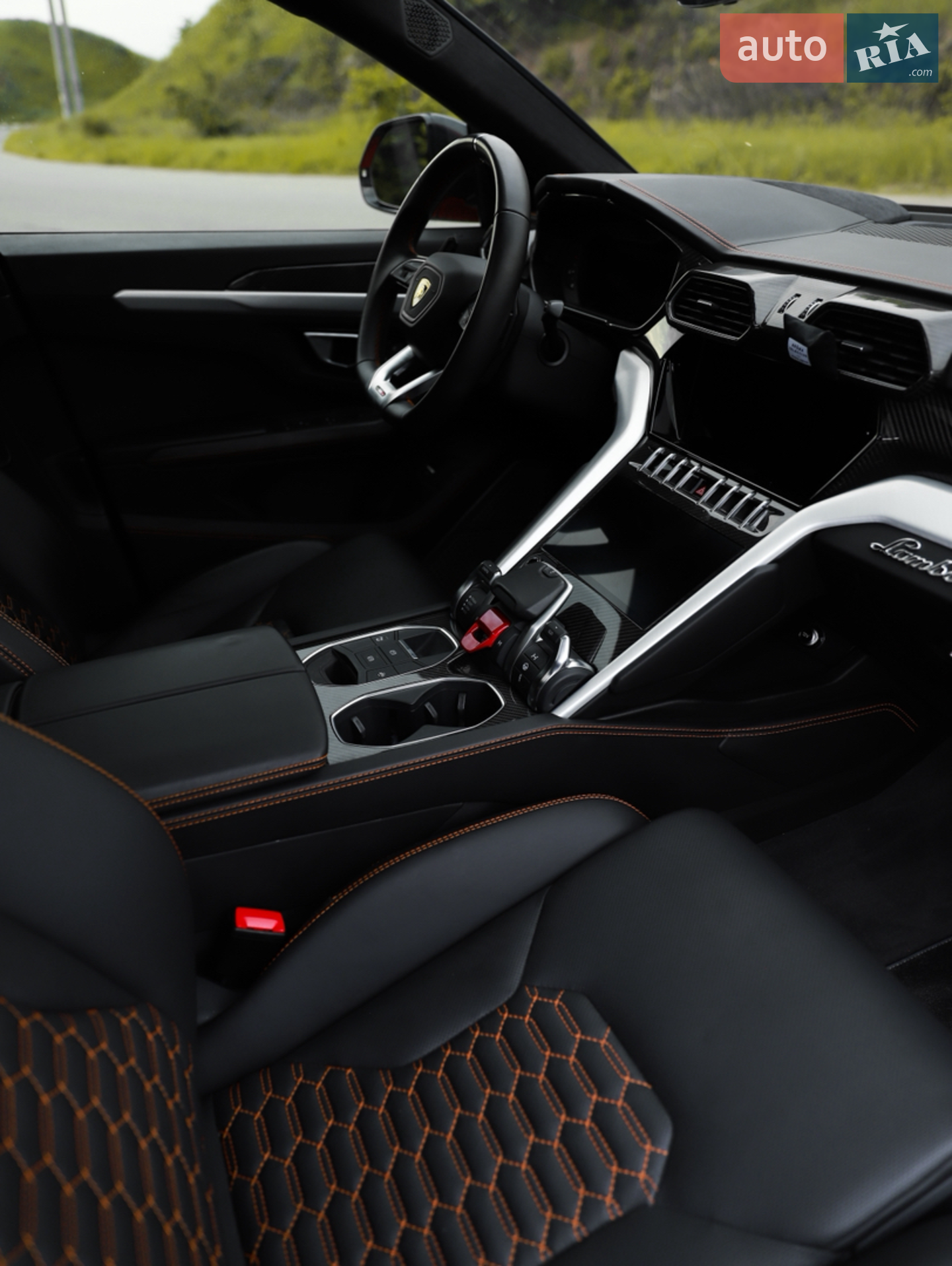 2019 Lamborghini Urus Concept - мініатюра 31