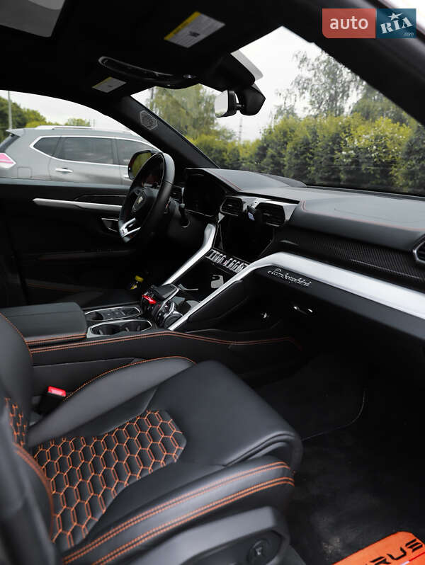 Внедорожник / Кроссовер Lamborghini Urus 2019 в Киеве фото 39 Внедорожник / Кроссовер Lamborghini Urus 2019 в Киеве