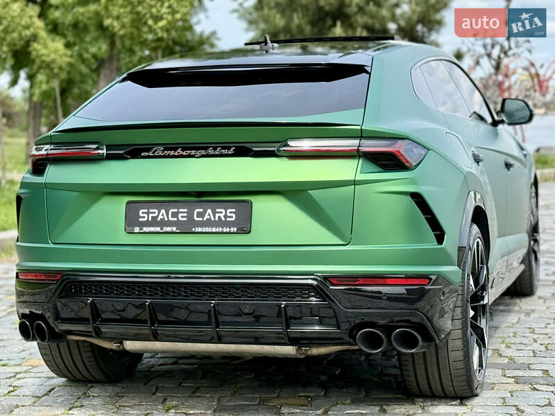 Внедорожник / Кроссовер Lamborghini Urus 2020 в Киеве