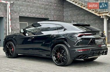 Внедорожник / Кроссовер Lamborghini Urus 2020 в 