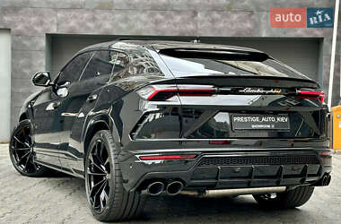 Внедорожник / Кроссовер Lamborghini Urus 2020 в 