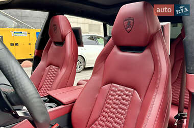 Внедорожник / Кроссовер Lamborghini Urus 2020 в 