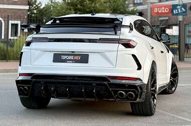 Внедорожник / Кроссовер Lamborghini Urus 2022 в 