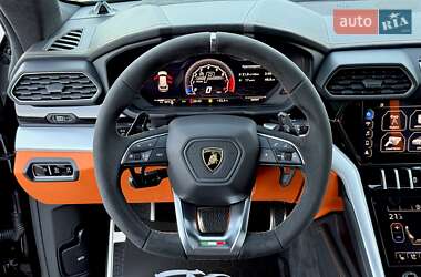 Внедорожник / Кроссовер Lamborghini Urus 2021 в 