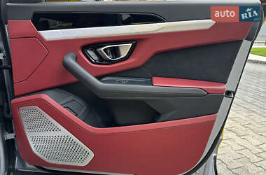 Внедорожник / Кроссовер Lamborghini Urus 2019 в 