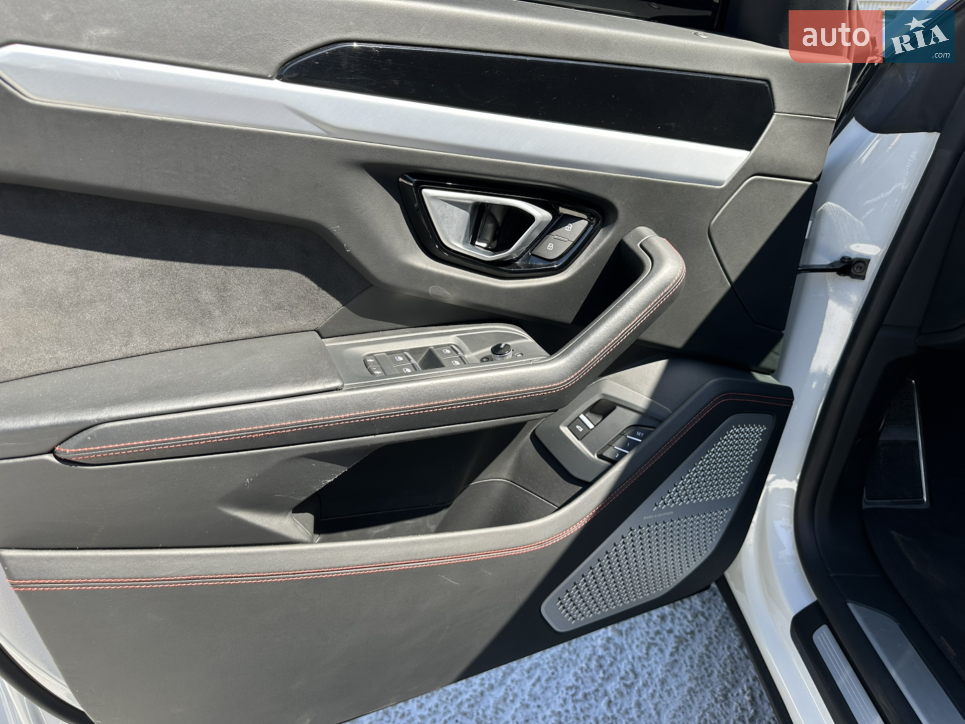 2019 Lamborghini Urus Concept - мініатюра 8