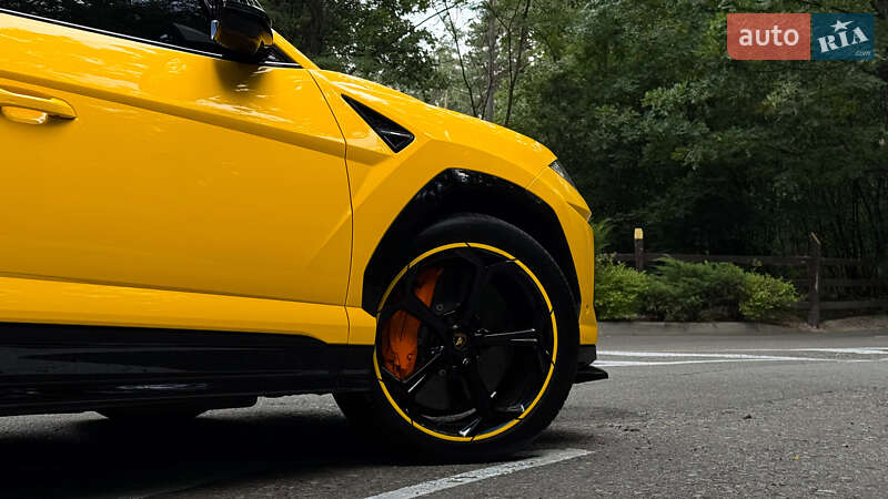 Внедорожник / Кроссовер Lamborghini Urus 2019 в Киеве