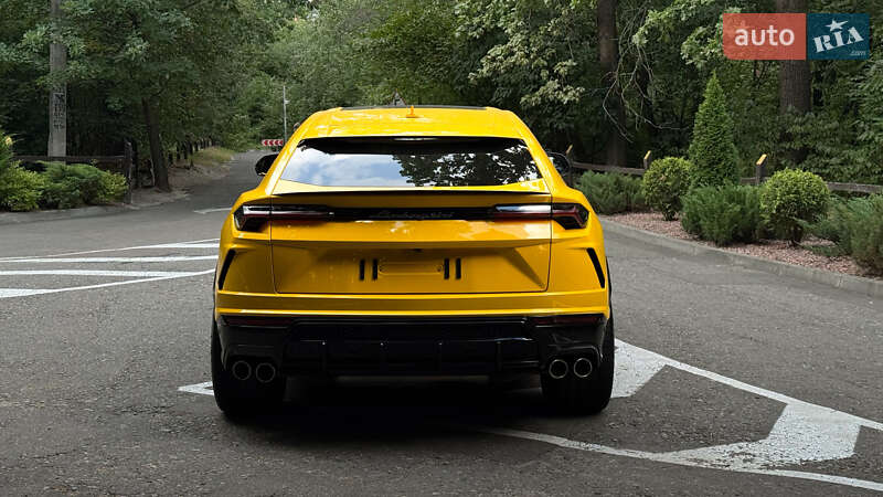 Внедорожник / Кроссовер Lamborghini Urus 2019 в Киеве