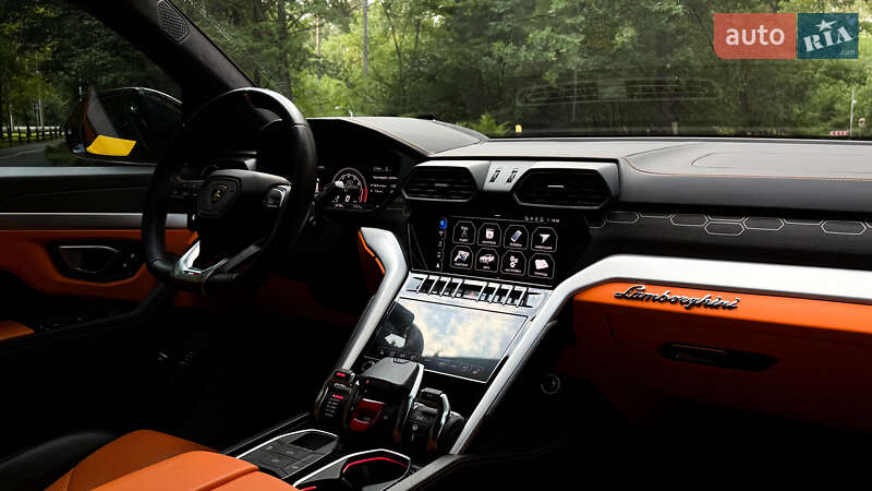 Внедорожник / Кроссовер Lamborghini Urus 2019 в Киеве