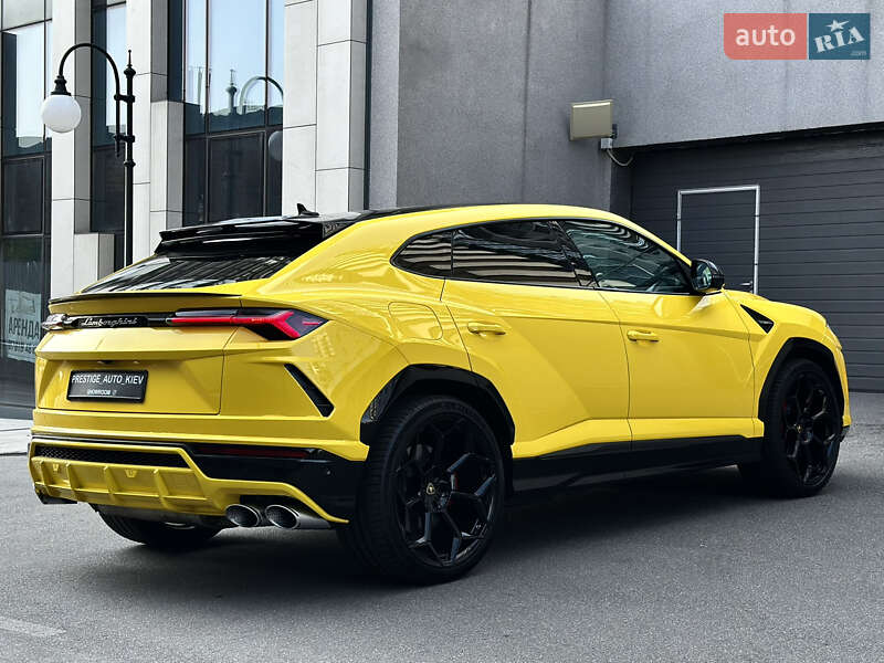 Внедорожник / Кроссовер Lamborghini Urus 2019 в Киеве