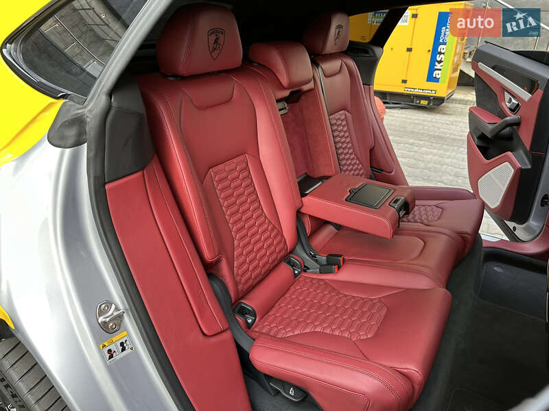 Внедорожник / Кроссовер Lamborghini Urus 2019 в Киеве