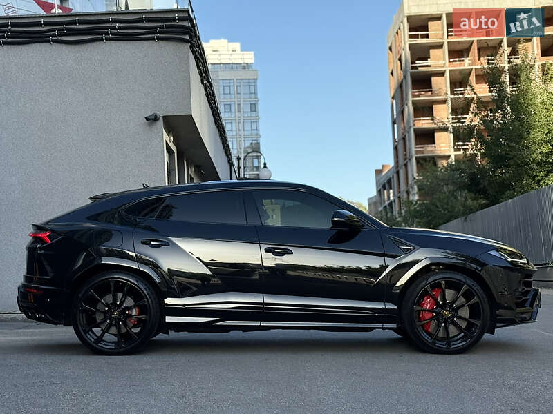 Позашляховик / Кросовер Lamborghini Urus 2020 в Києві