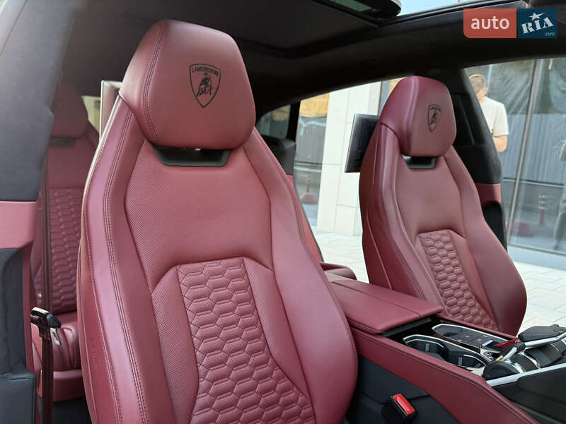 Позашляховик / Кросовер Lamborghini Urus 2020 в Києві