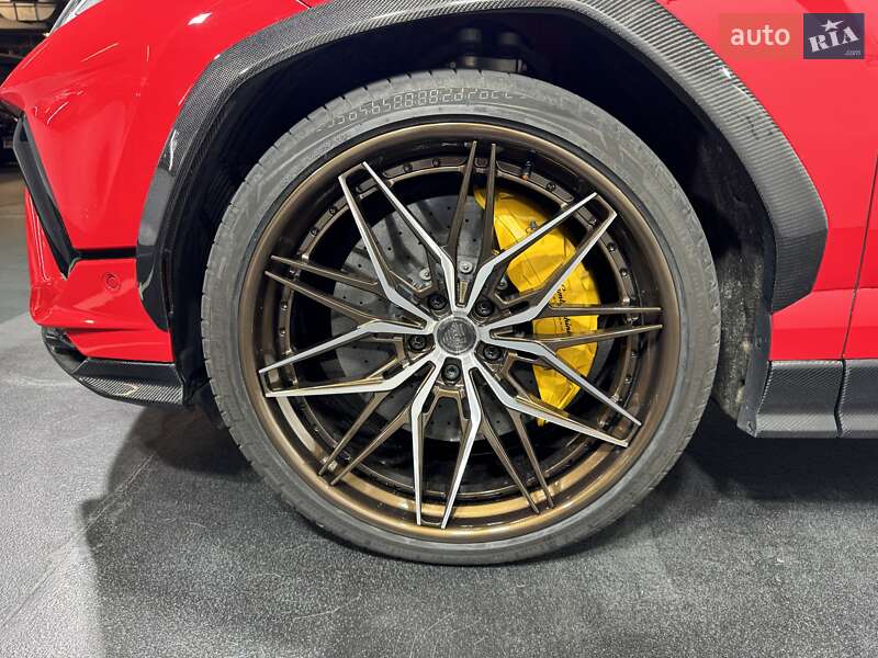 Внедорожник / Кроссовер Lamborghini Urus 2021 в Киеве