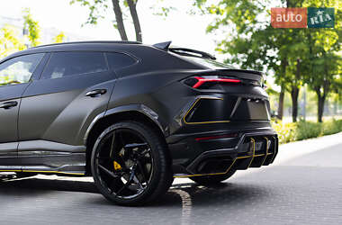 Внедорожник / Кроссовер Lamborghini Urus 2020 в 