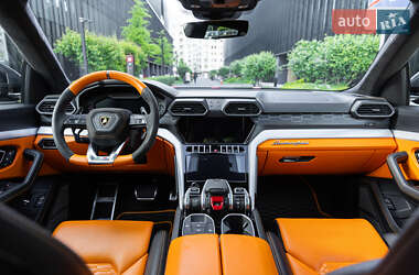 Внедорожник / Кроссовер Lamborghini Urus 2020 в 