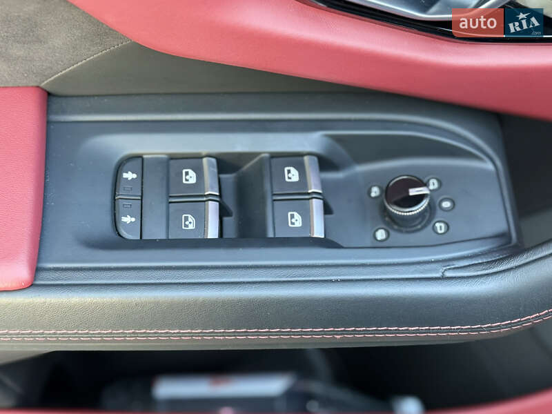 Внедорожник / Кроссовер Lamborghini Urus 2020 в Киеве