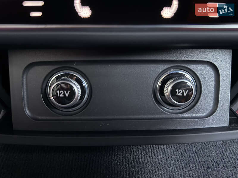 Внедорожник / Кроссовер Lamborghini Urus 2020 в Киеве