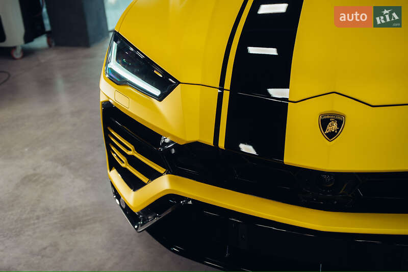 Внедорожник / Кроссовер Lamborghini Urus 2021 в Киеве