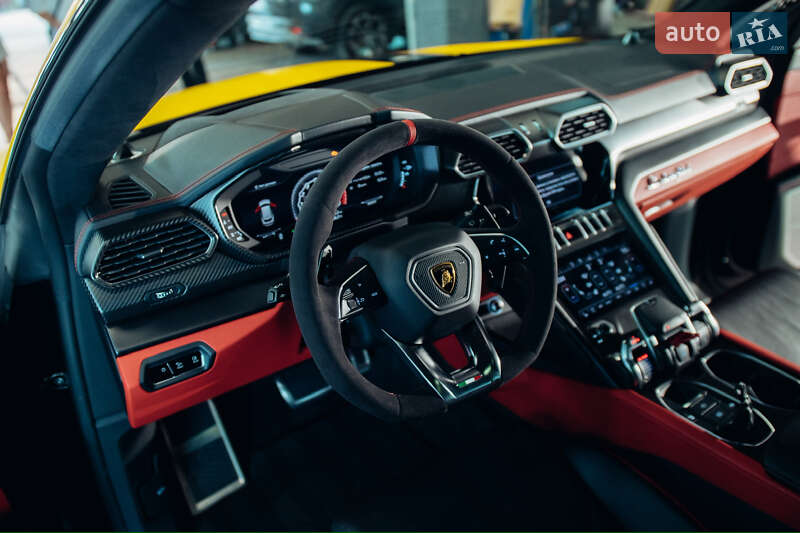 Внедорожник / Кроссовер Lamborghini Urus 2021 в Киеве