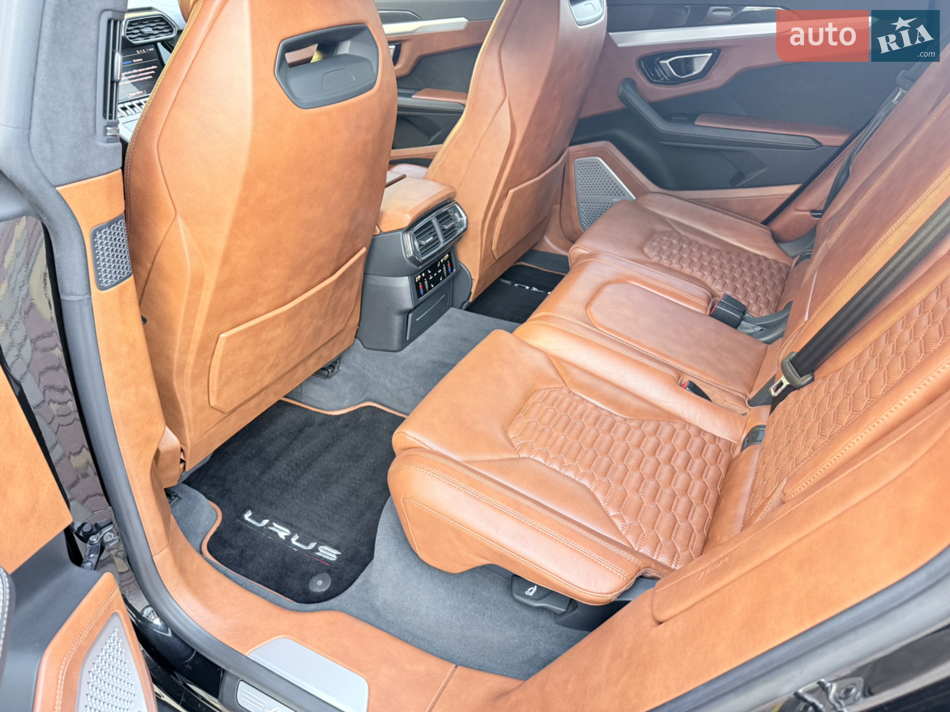 2020 Lamborghini Urus Concept - мініатюра 13
