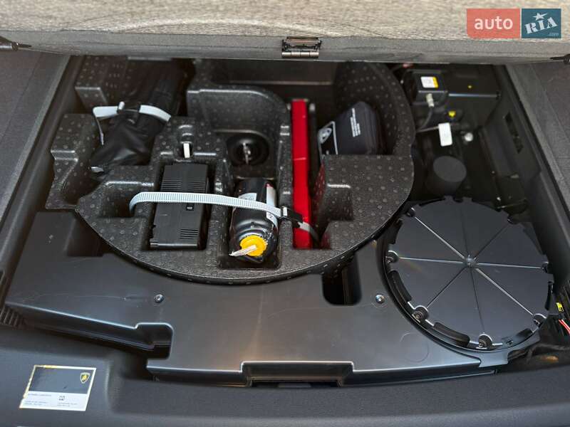 Внедорожник / Кроссовер Lamborghini Urus 2024 в Одессе