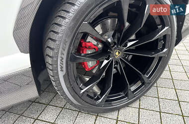 Внедорожник / Кроссовер Lamborghini Urus 2020 в Киеве