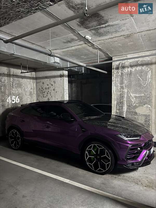 Позашляховик / Кросовер Lamborghini Urus 2020 в Києві фото 4 Позашляховик / Кросовер Lamborghini Urus 2020 в Києві