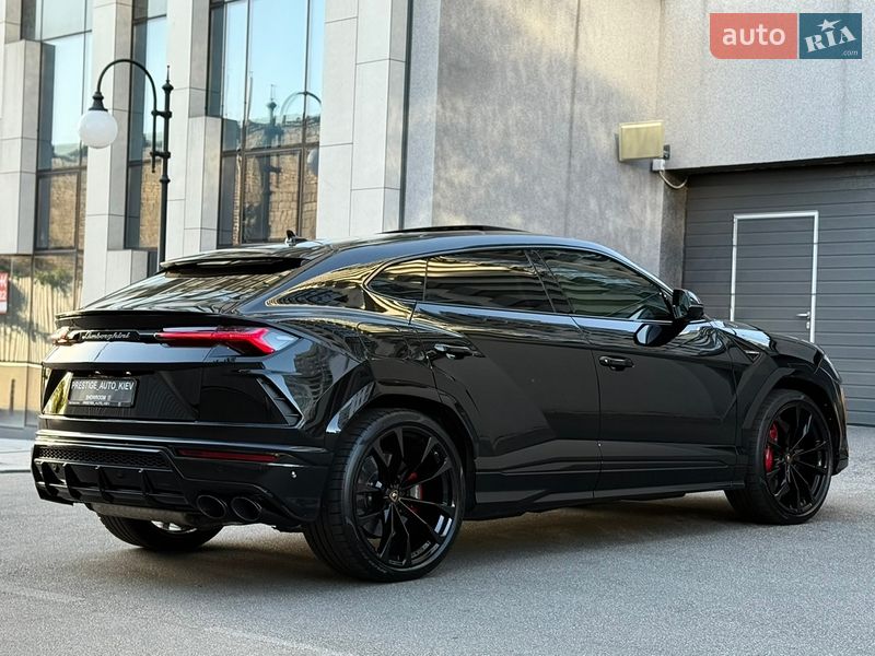 Позашляховик / Кросовер Lamborghini Urus 2020 в Києві