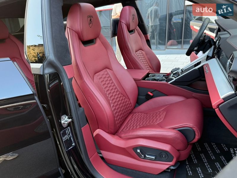 Позашляховик / Кросовер Lamborghini Urus 2020 в Києві