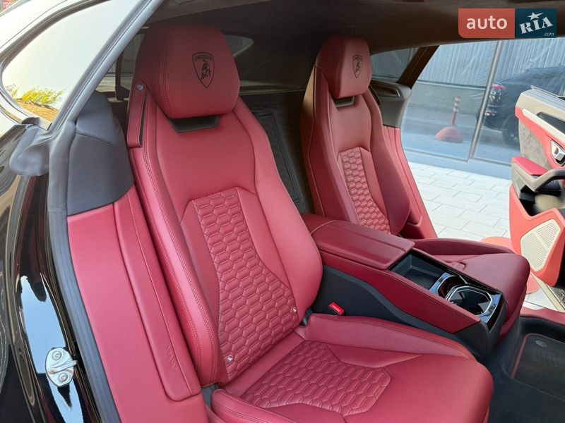 Позашляховик / Кросовер Lamborghini Urus 2020 в Києві