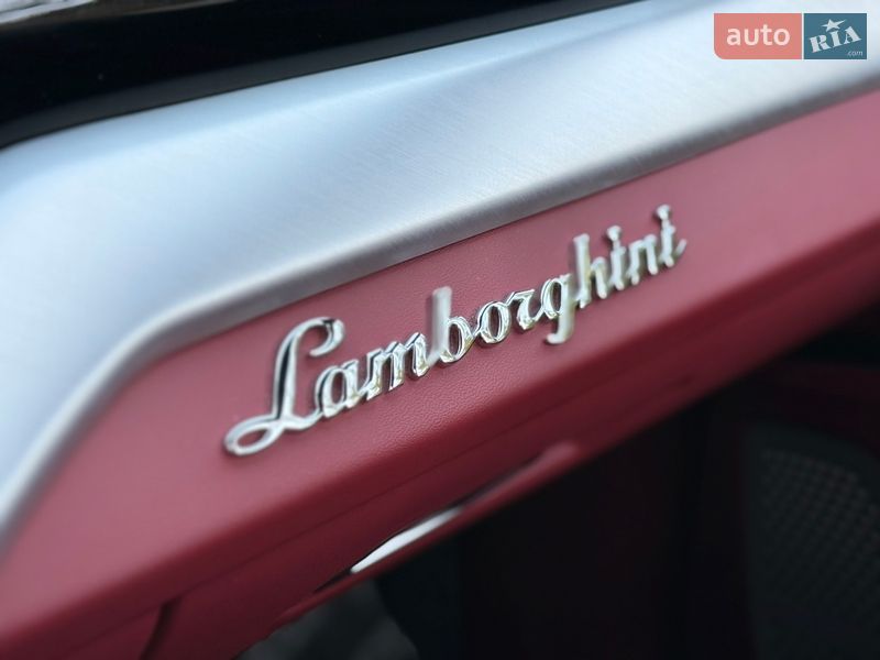 Позашляховик / Кросовер Lamborghini Urus 2020 в Києві