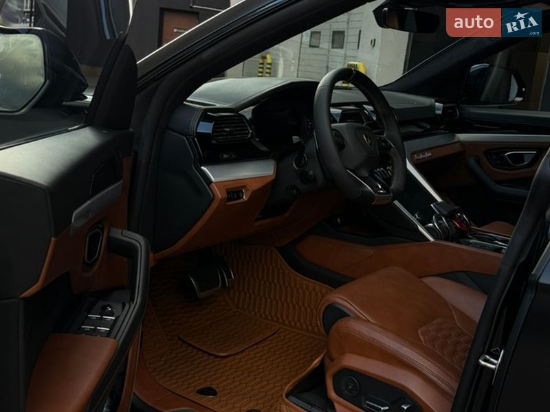 Позашляховик / Кросовер Lamborghini Urus 2020 в Києві