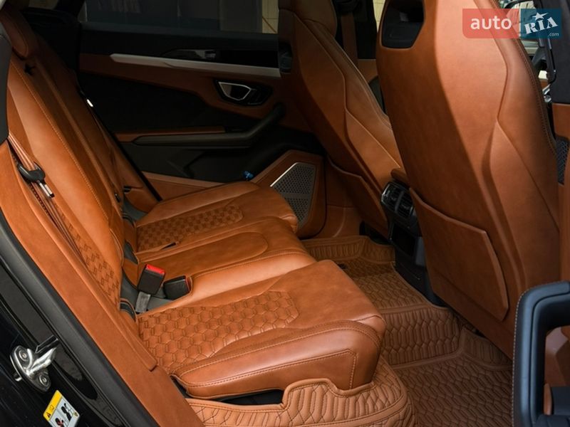 Позашляховик / Кросовер Lamborghini Urus 2020 в Києві