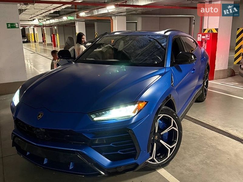 Позашляховик / Кросовер Lamborghini Urus 2020 в Києві