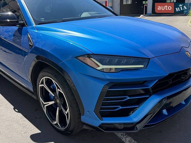 Позашляховик / Кросовер Lamborghini Urus 2020 в Києві