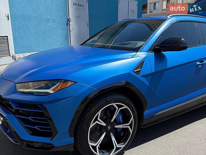 Позашляховик / Кросовер Lamborghini Urus 2020 в Києві