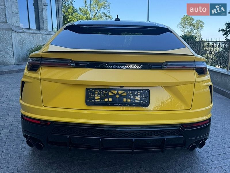 Внедорожник / Кроссовер Lamborghini Urus 2019 в Киеве