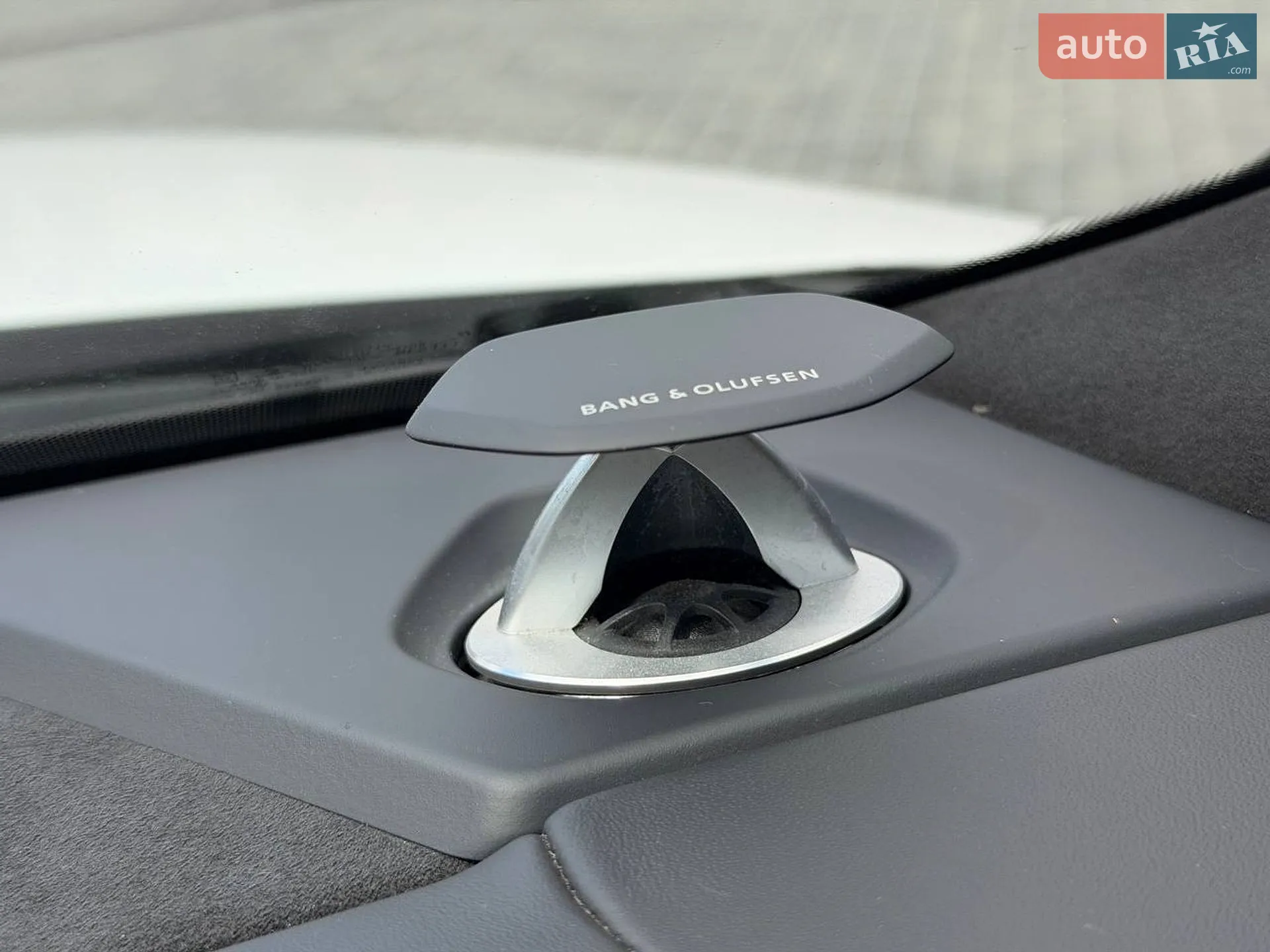 2020 Lamborghini Urus Concept - мініатюра 19