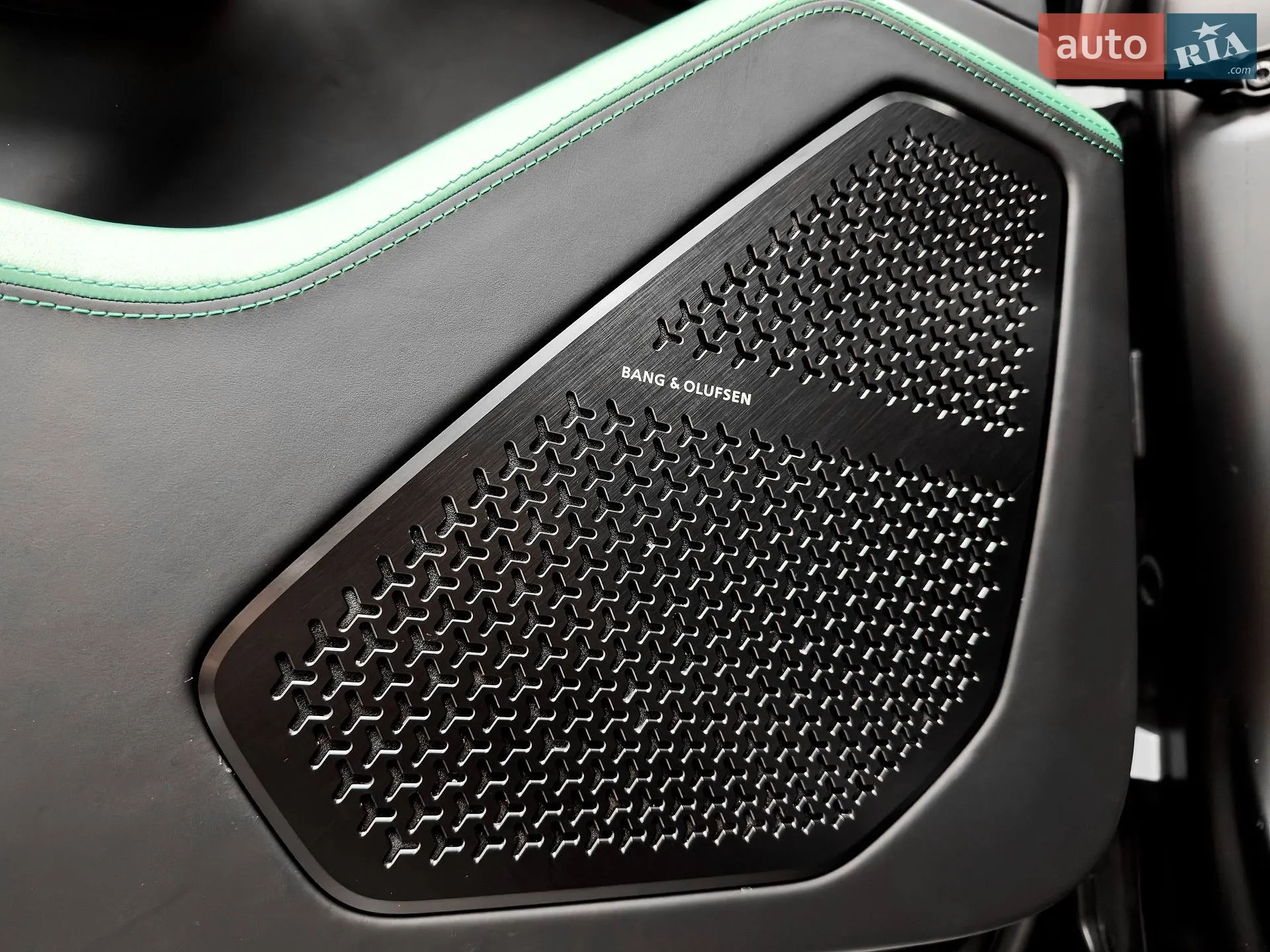 2023 Lamborghini Urus Concept - мініатюра 22
