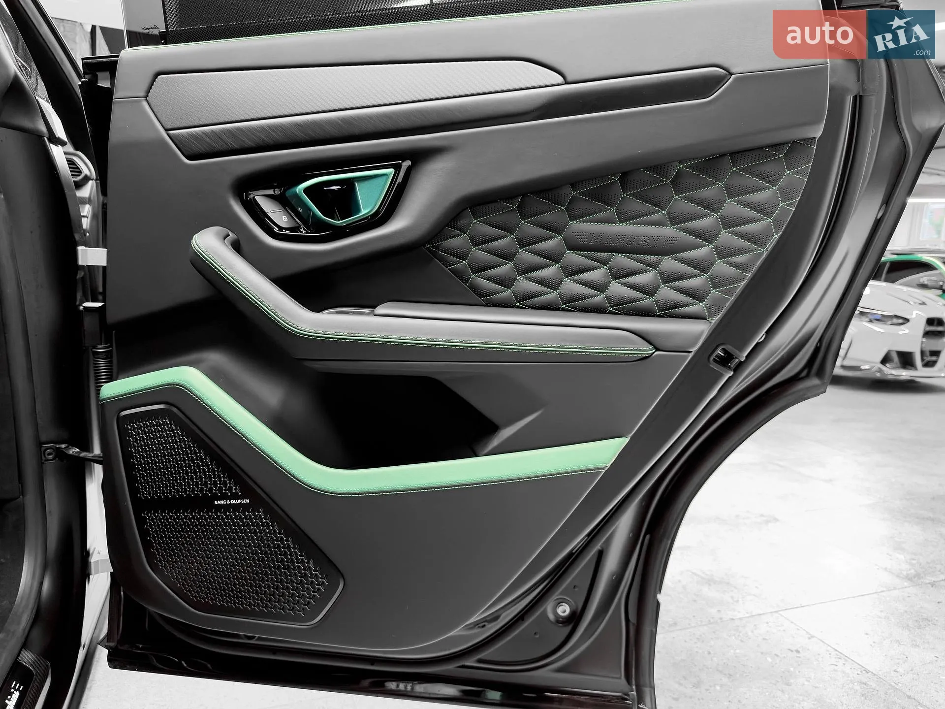2023 Lamborghini Urus Concept - мініатюра 58