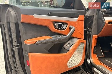 Позашляховик / Кросовер Lamborghini Urus 2020 в Києві фото 16 Позашляховик / Кросовер Lamborghini Urus 2020 в Києві