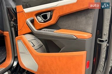 Позашляховик / Кросовер Lamborghini Urus 2020 в Києві фото 36 Позашляховик / Кросовер Lamborghini Urus 2020 в Києві