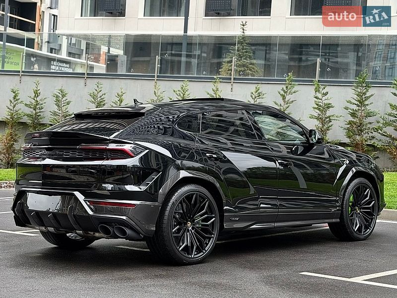 Внедорожник / Кроссовер Lamborghini Urus 2026 в Киеве