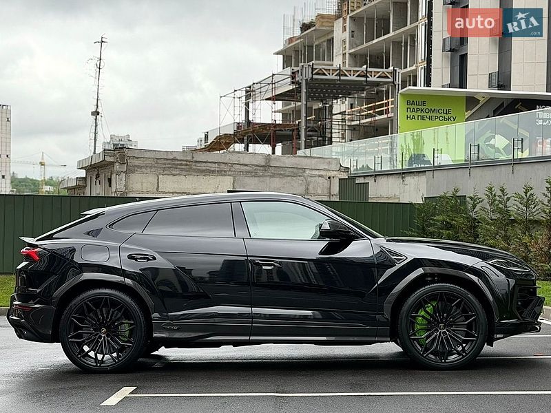 Внедорожник / Кроссовер Lamborghini Urus 2026 в Киеве