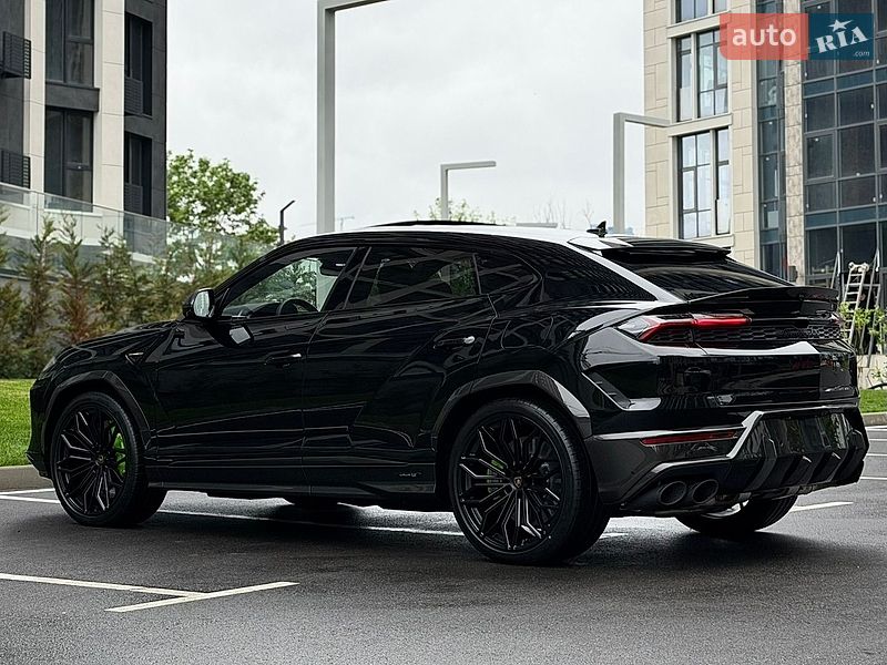 Внедорожник / Кроссовер Lamborghini Urus 2026 в Киеве