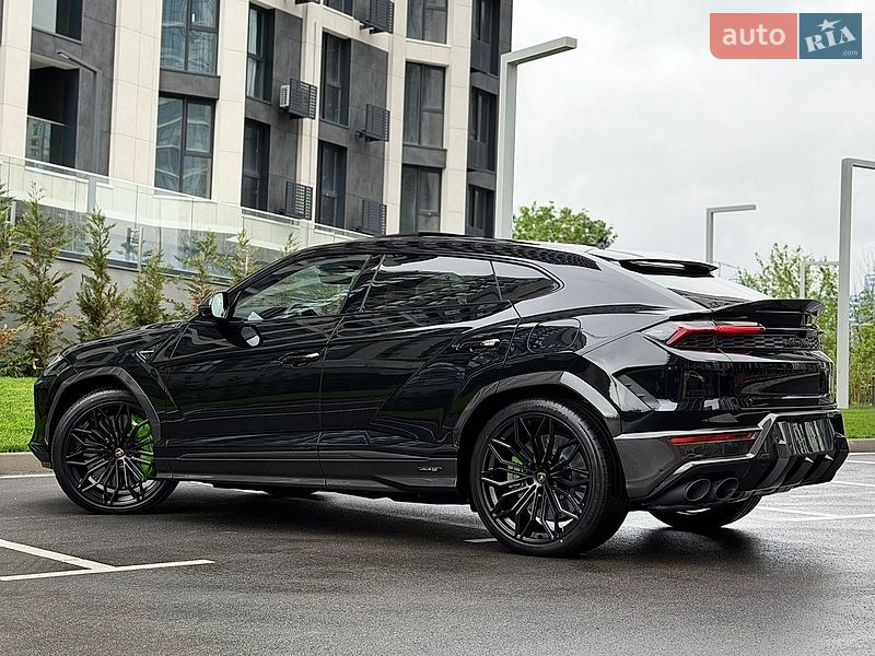 Внедорожник / Кроссовер Lamborghini Urus 2026 в Киеве