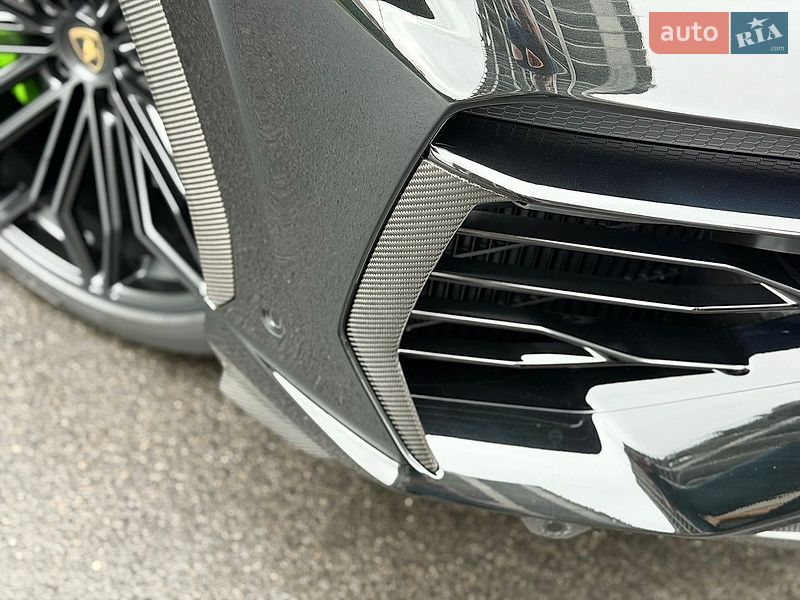 Внедорожник / Кроссовер Lamborghini Urus 2026 в Киеве